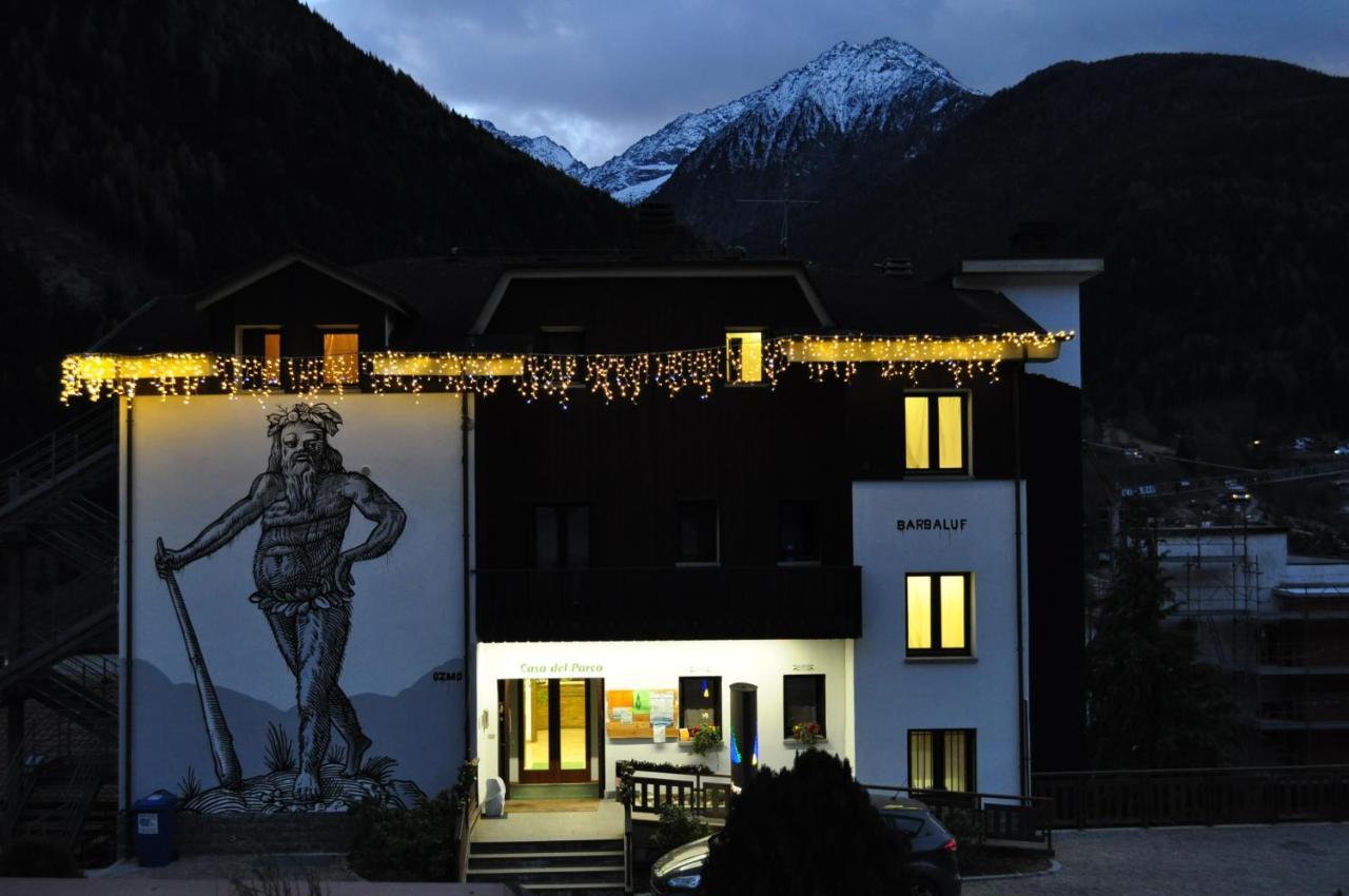 Hostel Casa Del Parco Dell'Adamello Di Vezza dʼOglio Exterior foto